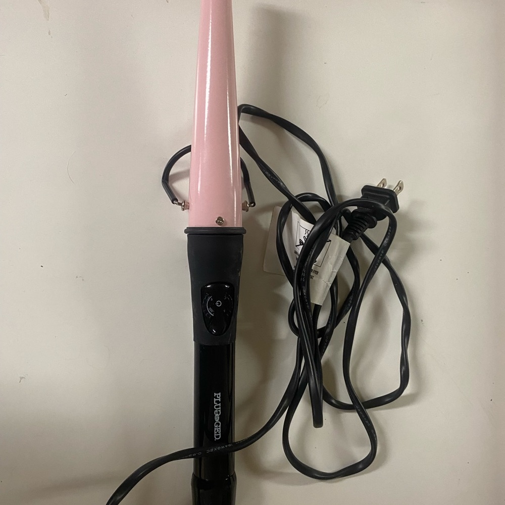 Plugged Hair wand